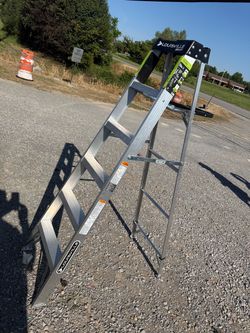 6 ft. Louisville Aluminum Step Ladder