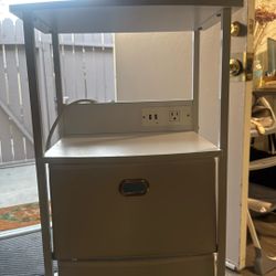 Night Stand With Outlets
