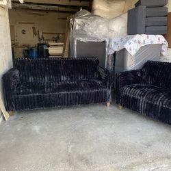 $899 Brand New Sofa And Loveseat Set (read description)