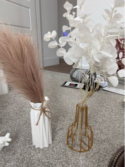 Plastic decor