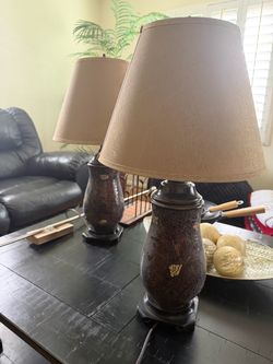 2 lamps