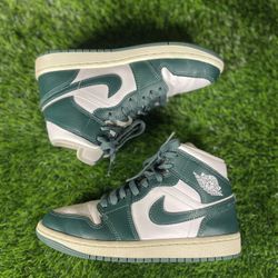 Size 5.5W - Nike Air Jordan 1 "Oxidized Green"