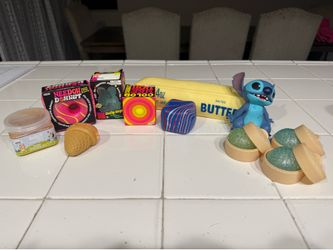 Fidgets/squishes