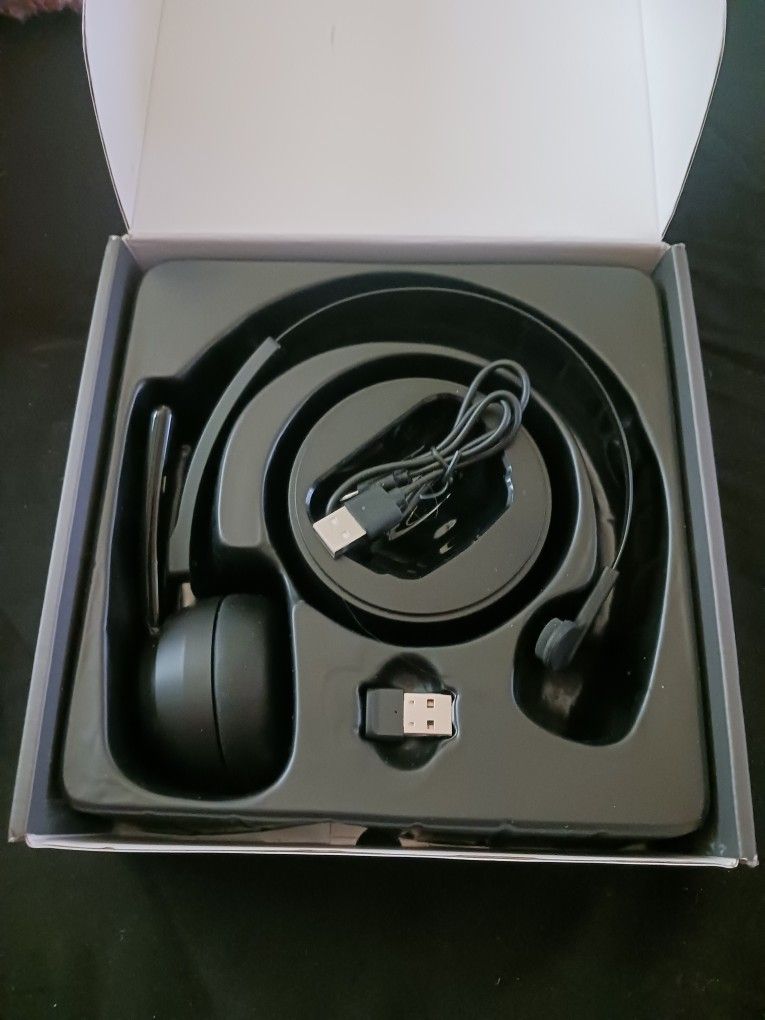 BRAND NEW Bluetooth Headset