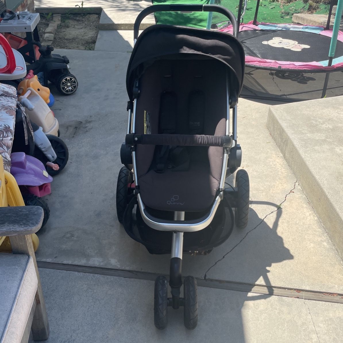 Quinny Jogging Stroller  Must Pick Up Today 