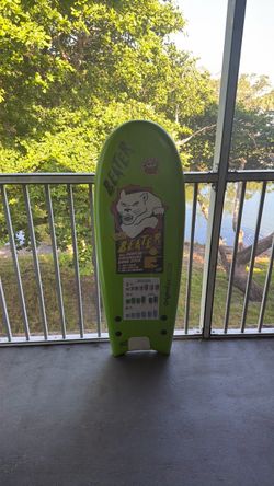 Catch Surf Beater Original Soft Surfboard