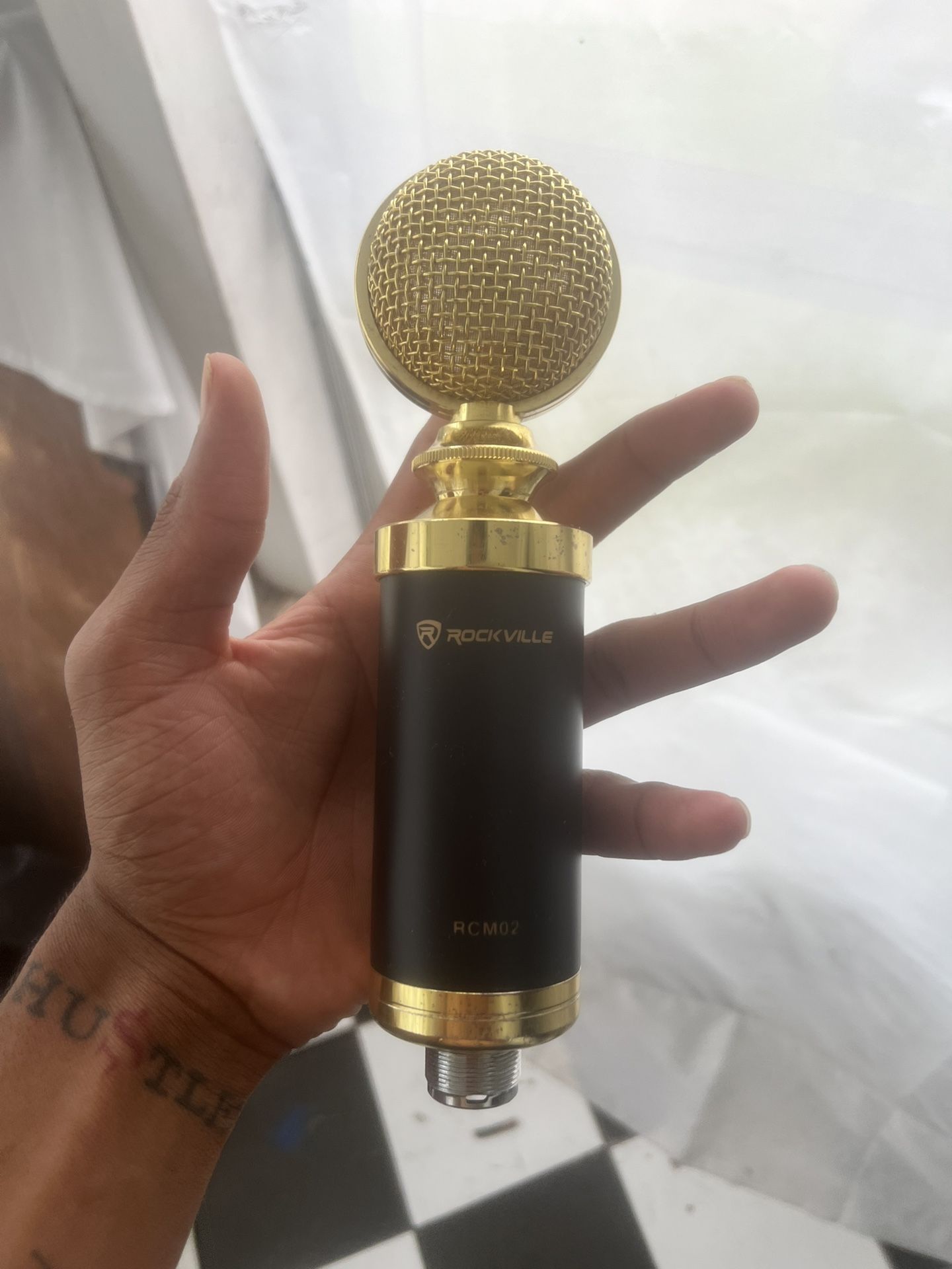 Rockville Dynamic Microphone + Cord