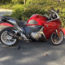 Motorcycle -2010 Honda VFR 1200