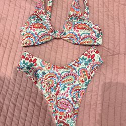 Women’s Bikini 