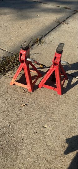 Pair of red jack stands