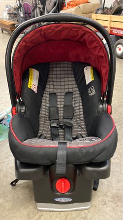 Graco Snugride 30LX w/ matching stroller