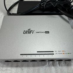 UniFi 8 Port Ethernet Switch w/ power cord - Ubiquiti Networks US-8-60W