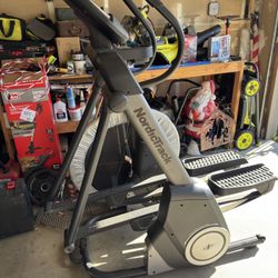 NordicTrack Freestride Trainer F510i