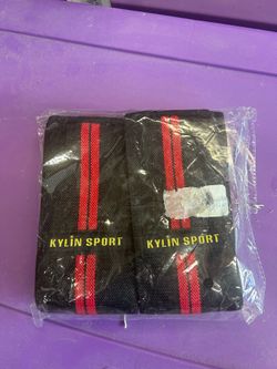 Weight lifting knee straps not inzer power lifting straps