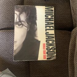 Michael Jackson World Tour 1988 Book/Magazine