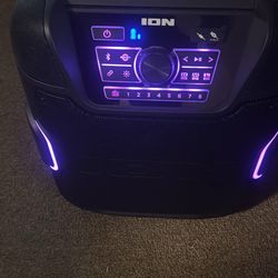 ION AUDIO PREMIUM SPEAKER 200W PORTABLE
