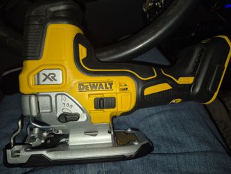 DEWALT DCS335 20V Max XR Cordless Barrel Grip Jig Saw