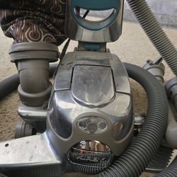Kirby vacuum cleaner and options