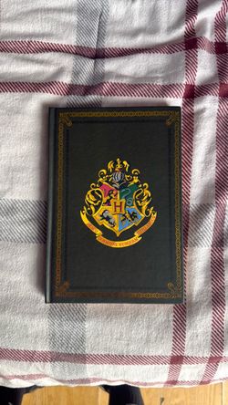 HARRY POTTER Paladone Green Hogwarts Crest Notebook