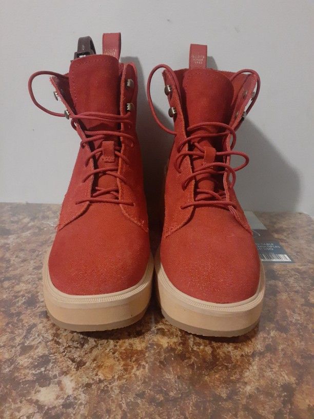 Sorel Hi Line Heel Lace Boots Women's Size 8.5 Red
