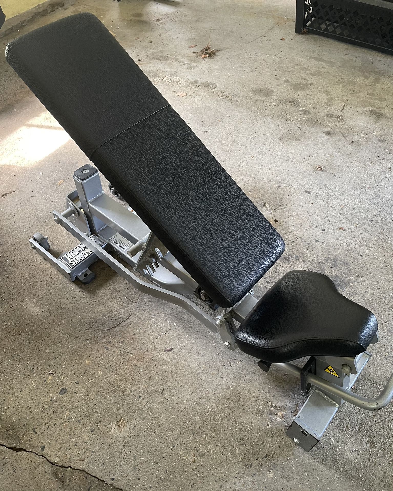 Weight Bench Hammer Strength