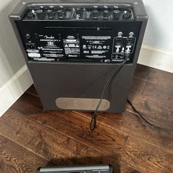 Fender Acoustic SFX II 2x100 watt Amp w/foot control