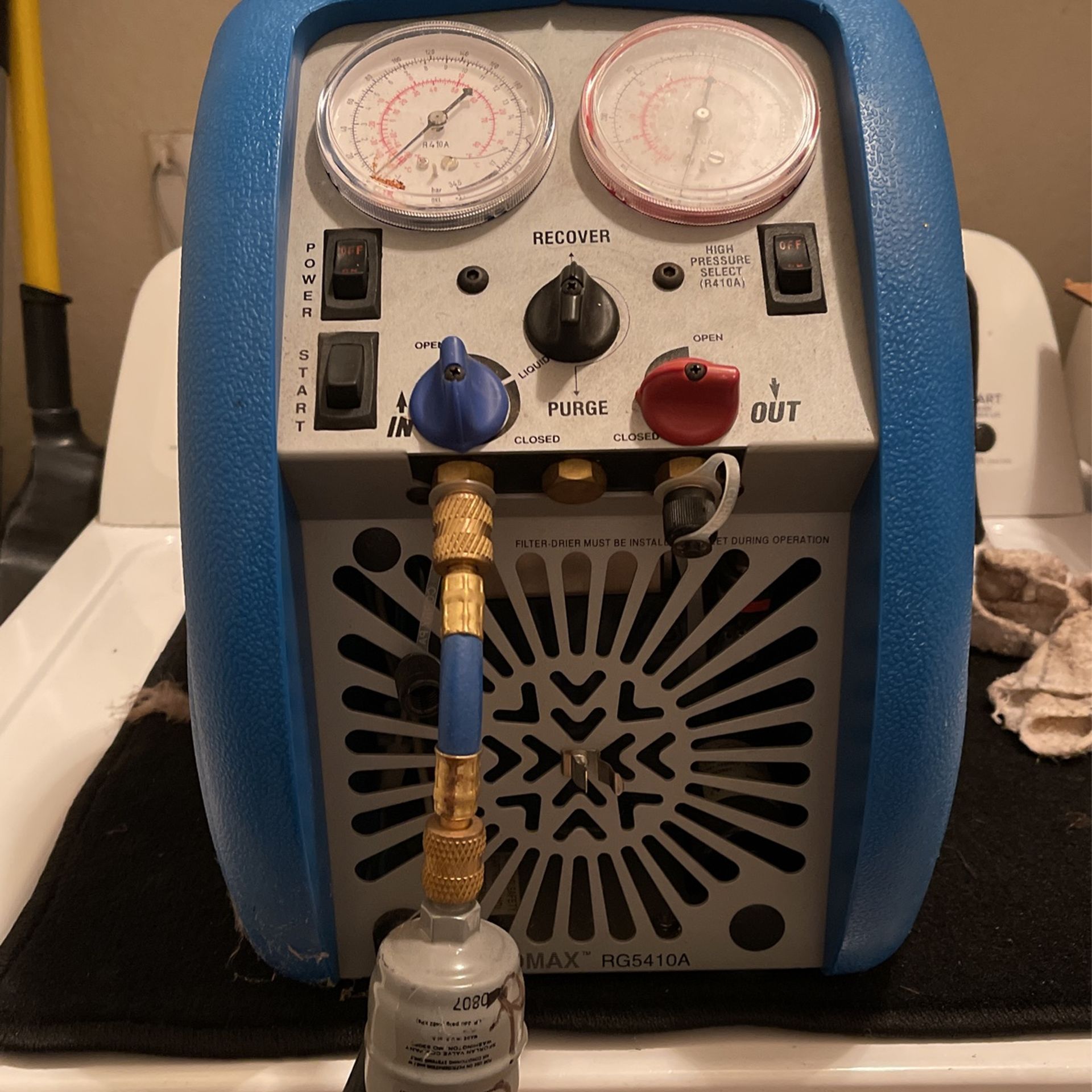 Freon Recovery Unit ,  Used Maybe Twice Excellent Condition. 