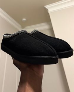 UGG SLIDES SZ.9