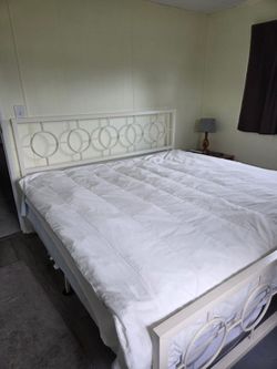 King Metal Bed Frame