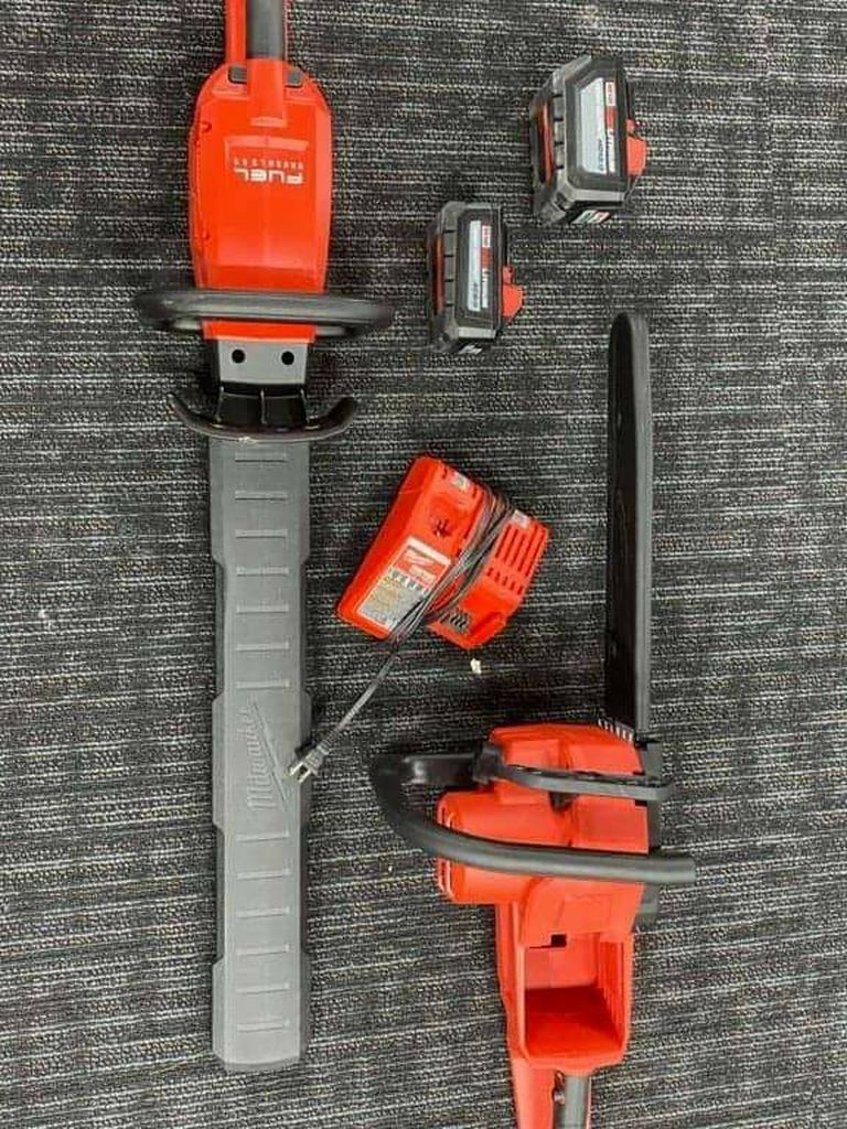 Milwaukee Cordless Yard Tool Set