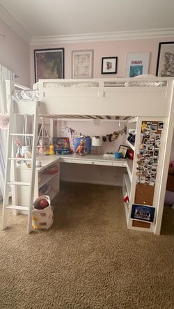Pottery Barn Teen Sleep & Study Loft Bed (Full Size Bed) – Simply White | Pickup Only