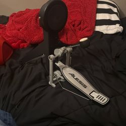 Alesis Kick pad with pedal