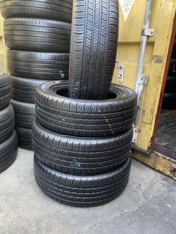SET 215/60/16 GOODYEAR ASSURANCE good used $180 price includes professional installation and tax