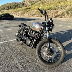 Custom 2007 Triumph Bonneville T100 