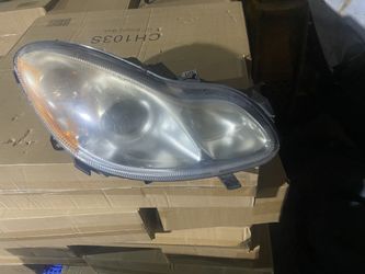 Smart car Right side headlight