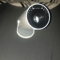Hy300 Mini Projector    Come As Is 