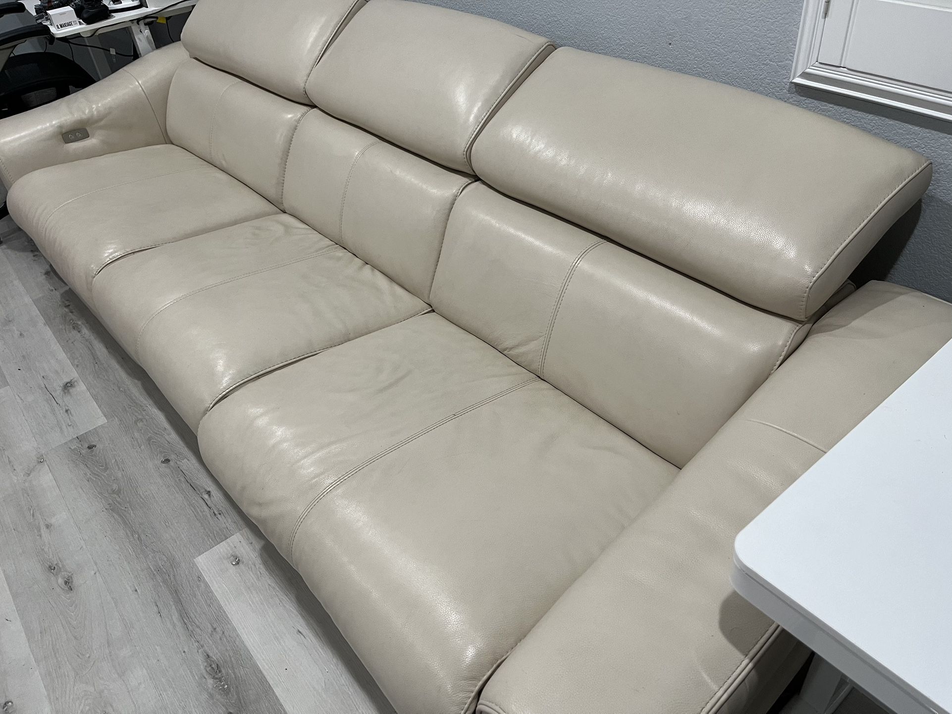Leather reclining Sofa