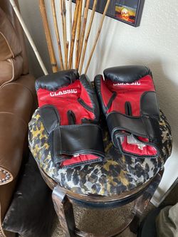 Boxing gloves