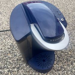🔥 Keurig K-Classic — Patriot Blue — Like New