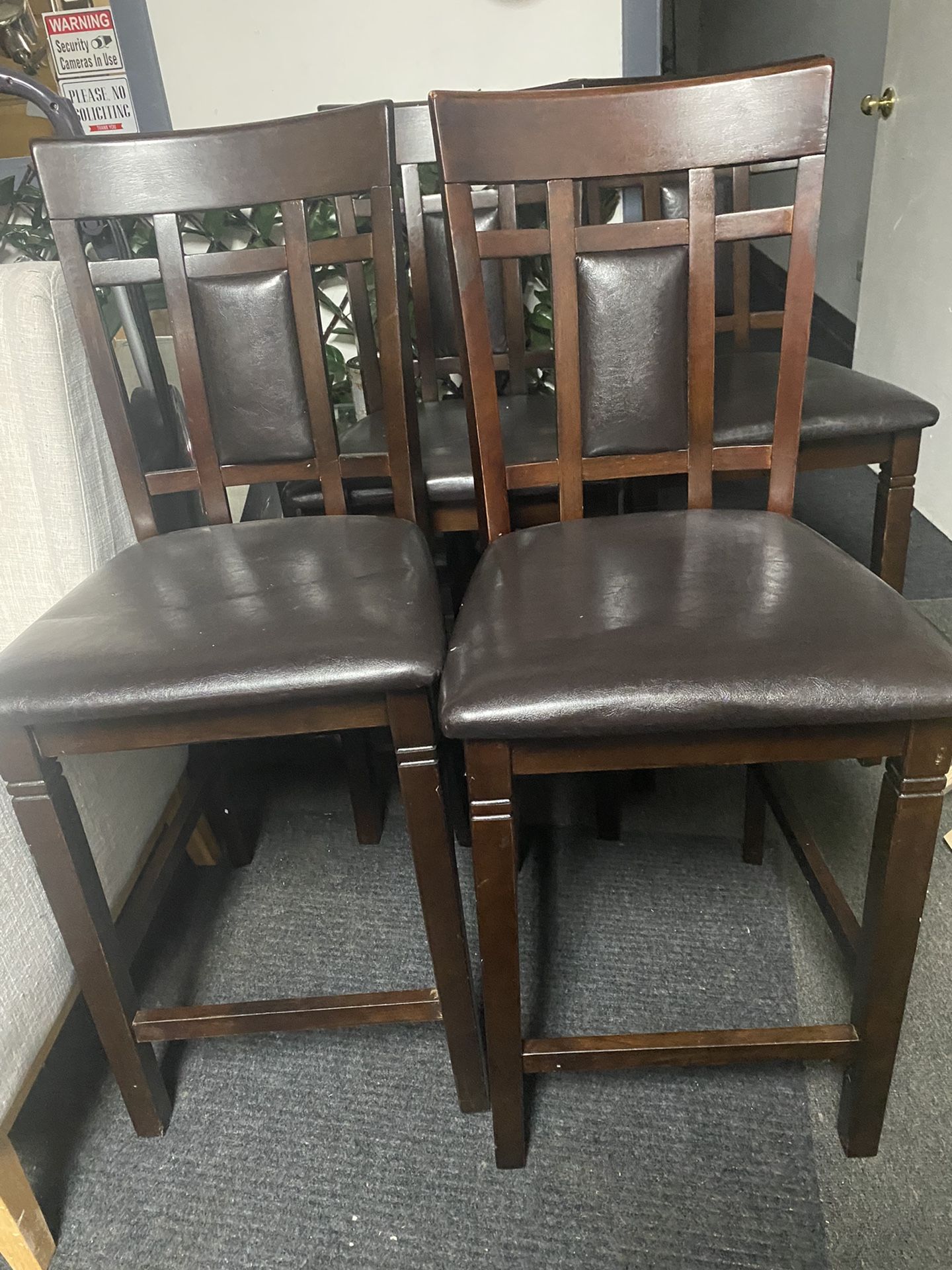 4 tall chairs