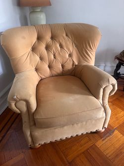 FREE Vintage Club Chair