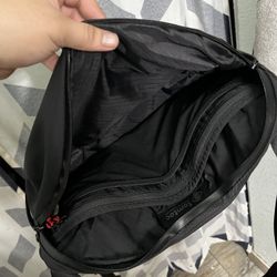 Tomtom Medium Sling Fits Up To Ipad Pro 11" 