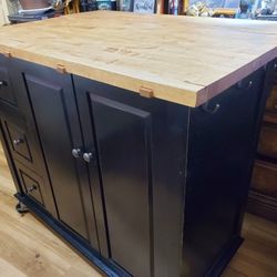 Macy's Kitchen Island