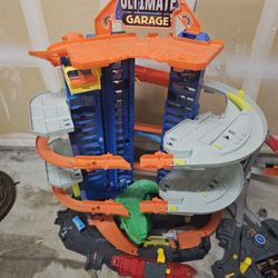 Hot Wheels Garage