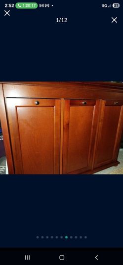 Laundry cabinet