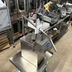 Globe GSCS3-3 Commercial Slicer – Clean & Tested with Demo Video