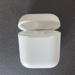 Apple AirPods 2 Charging Case Only – Works Perfect