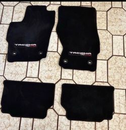 2024-2026 Tacoma TRD Original Mats (new)