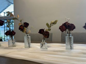 Mini Dried Flower Bouquets & bud vases 10ct
