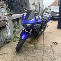 Yamaha FZ1